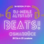 auf dunkelrosa-lilanem Hintergrund steht von oben nach unten: Samstag 2.11.24, 17-22 Uhr, DJ-Meile Altstadt. BEATS! Osnabrück, 28 DJs in 25 Locations. Walk your way! Bummeln, Beats, Begeisterung! Eintritt frei. Im oberen Teil sind orange Kopfhörer mit Musikwellen zu sehen. Unten links steht das Logo: Wir sind Altstadt Osnabrück. www.altstadt-osnabrueck.de